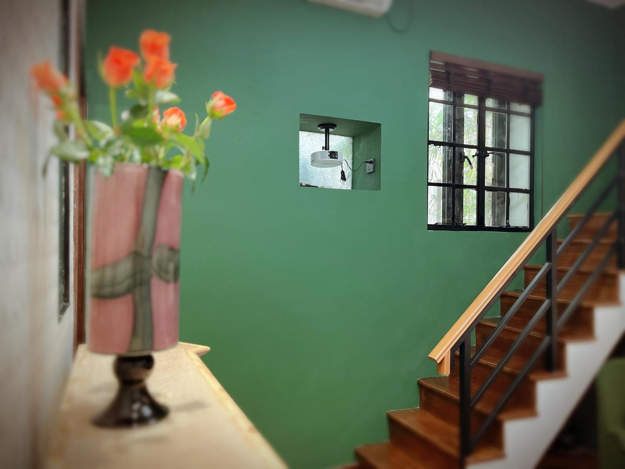 Apartment Fan Hua Flower *
